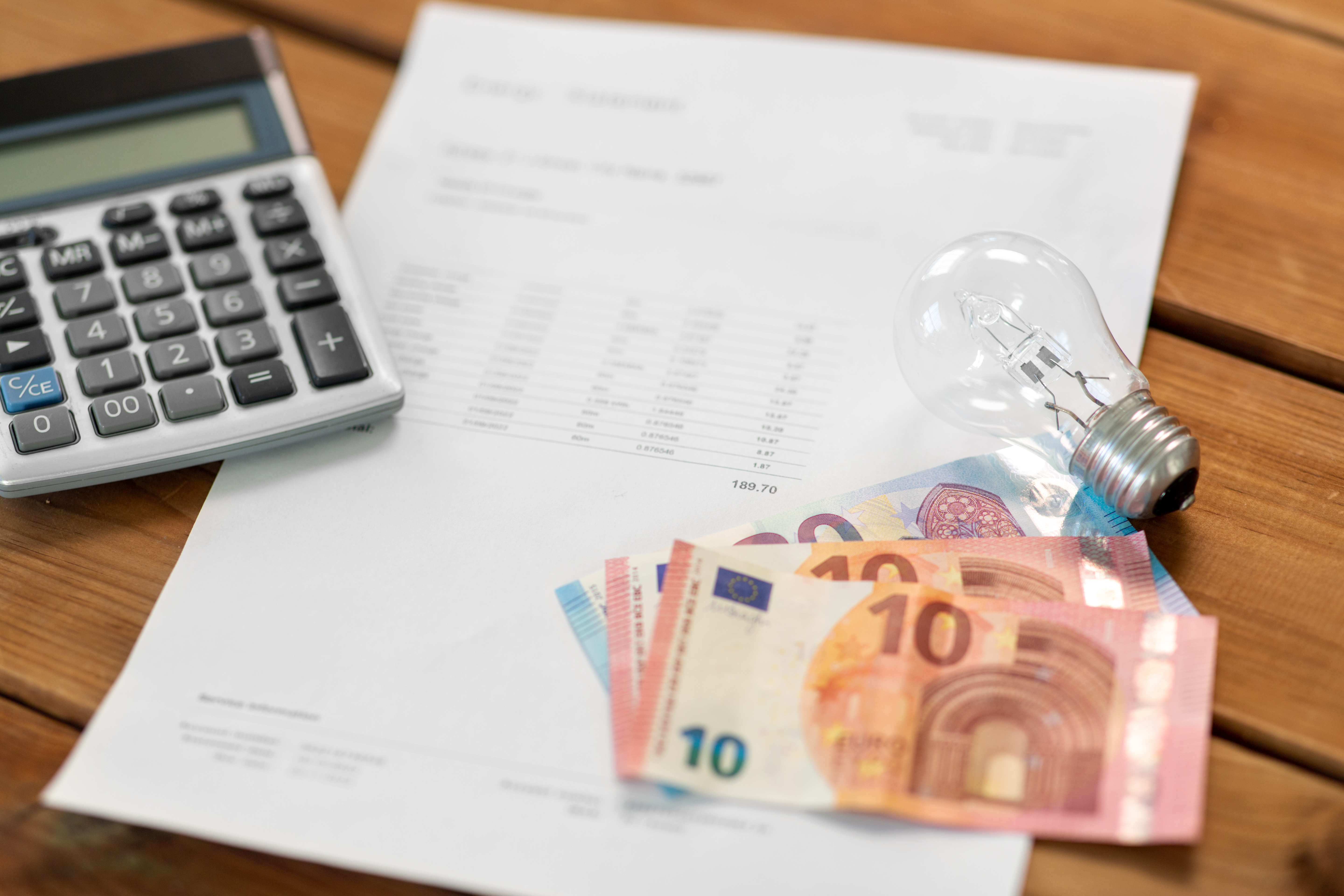 energía reactiva en la factura de luz